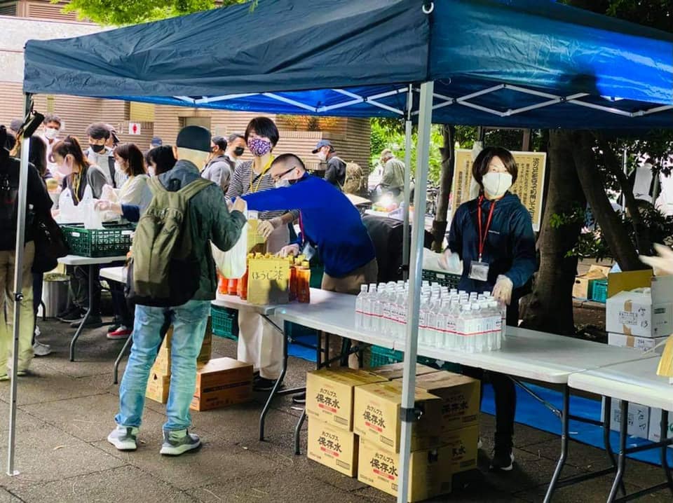 Home 5 Serving Food to Homeless People 5.